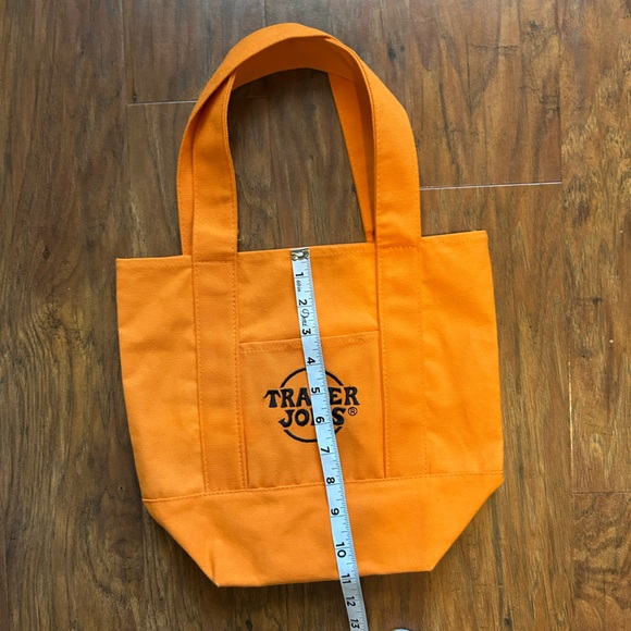 Trader Joe's limited edition mini canvas tote bag in orange - Picture 4 of 8